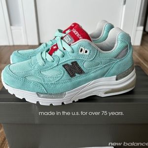 Kithmas X New Balance 992